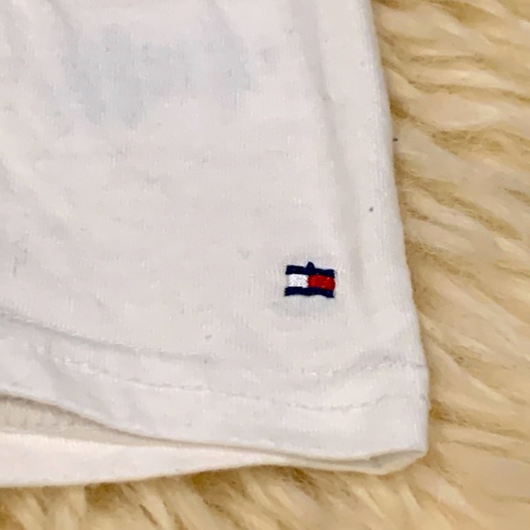 Tommy Hilfiger Long-Sleeve Shirt in White with red/blue Stripes Size 24M - Picture 3 of 6